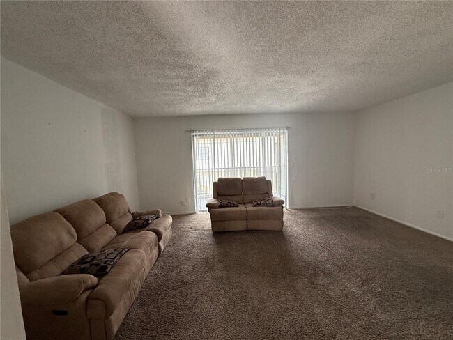 Photo - 7210 N Manhattan Ave Unidad 1624