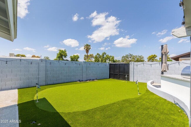 Photo - 8702 E Clarendon Ave