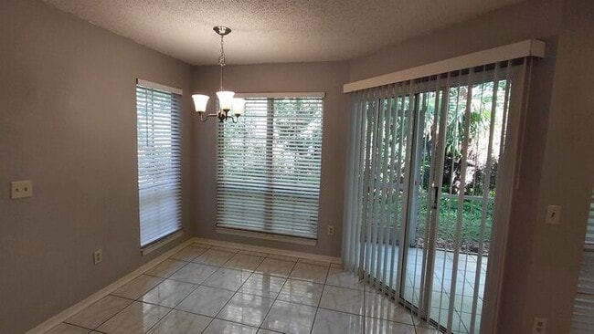 Photo - 4666 Pembrook Pl Unidad J