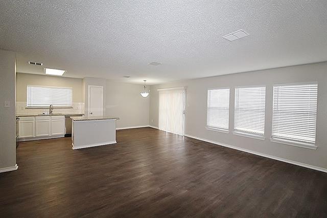 Photo - 300 Rosewood Ln
