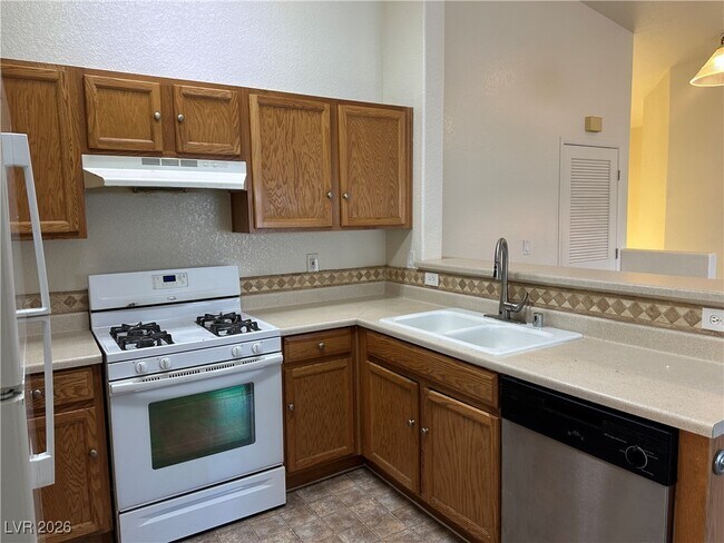 Photo - 2596 Land Rush Dr