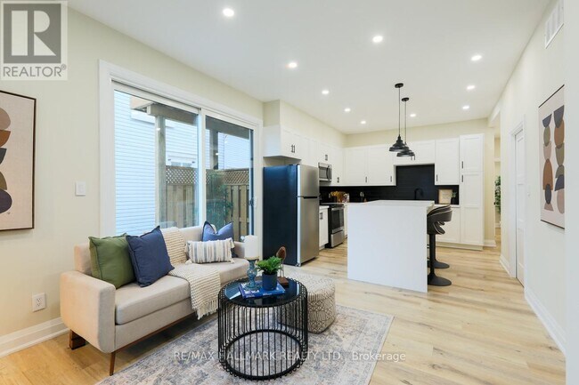 Photo - 6 Luttrell Ave