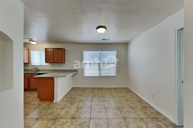 Photo - 1740 Sierra Norte Loop NE
