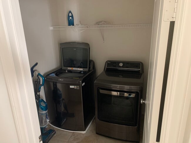 Photo - 1230 Hopespring Loop Ave