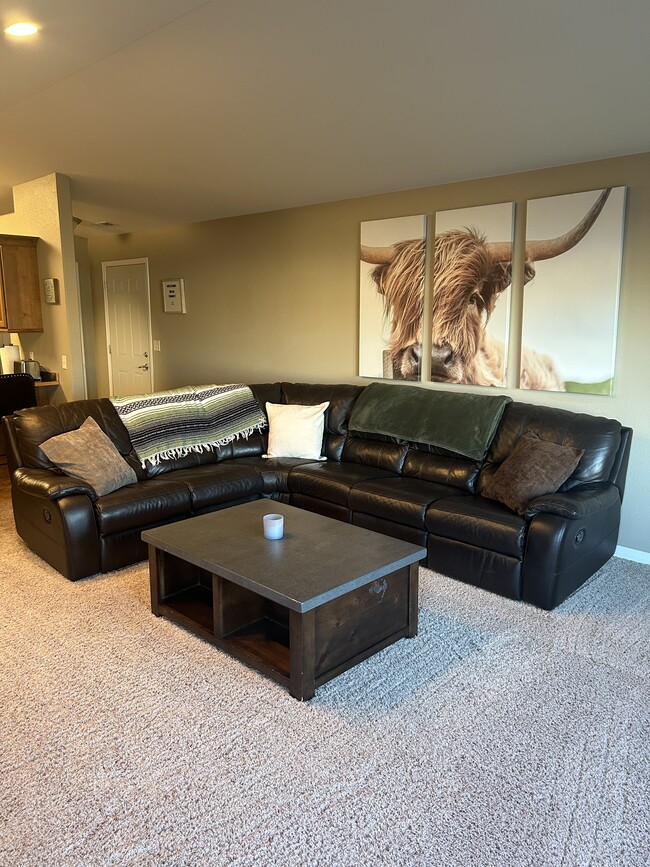 Building Photo - 4521 Sundancer Loop SE Unit 4