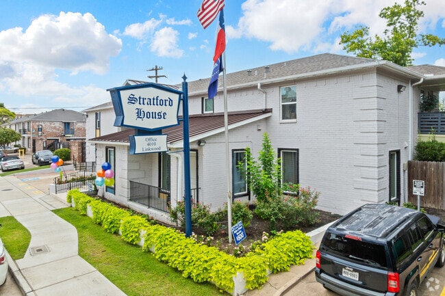 Stratford House Apartments