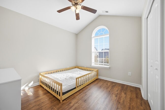 Photo - 82 Palmetto Green Dr