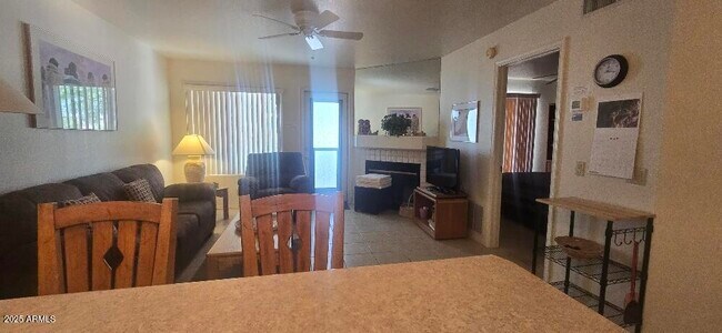 17031 E El Lago Blvd Unidad 1122