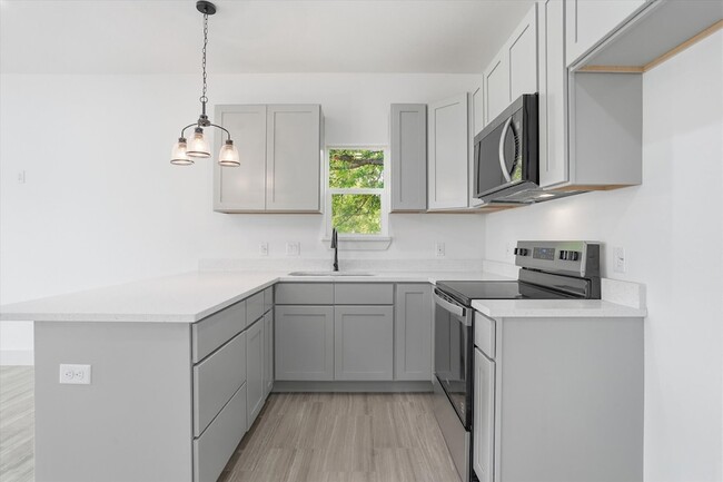 Photo - 1613 SE Park Rd