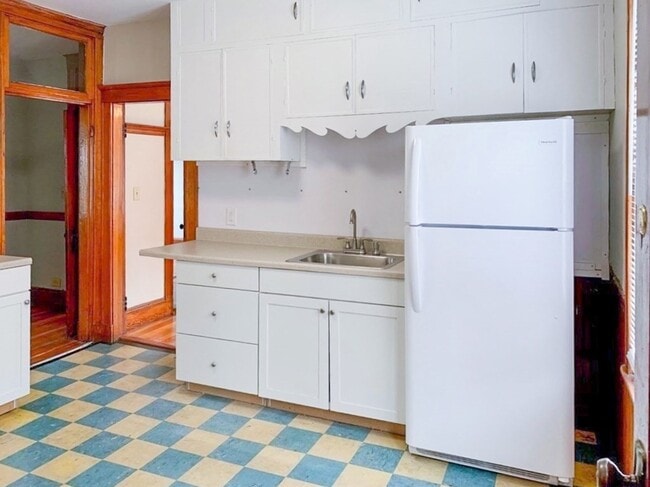 Photo - 8 Wyvern St Unit 8