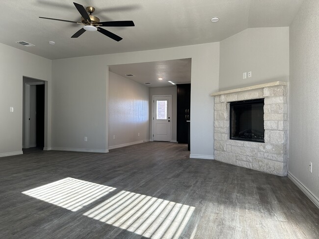 Photo - 5106 White Rose Dr