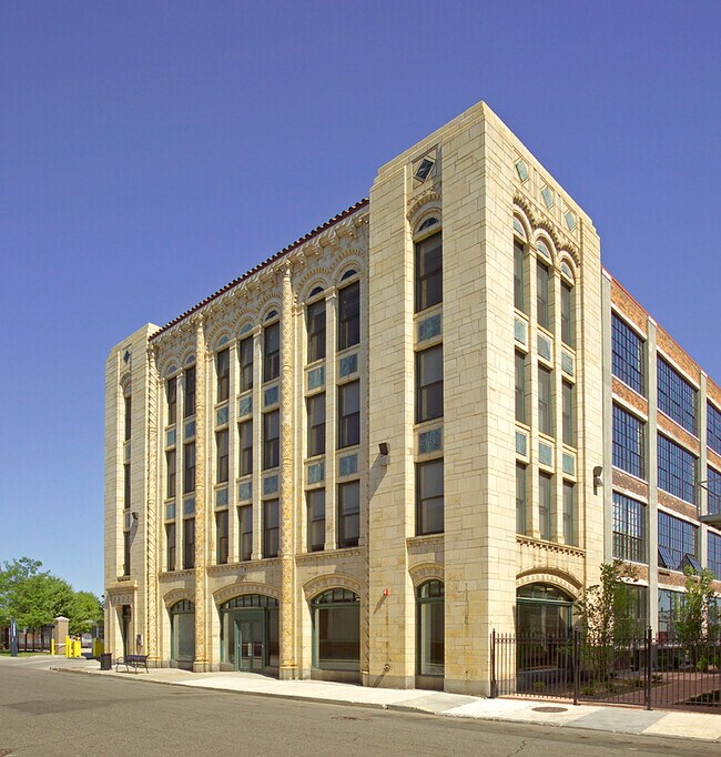 41 Burroughs St. Apt. 206 - 41 Burroughs St. Apt. 206 Unit 206