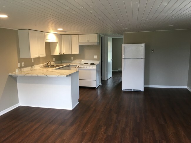 Photo - 223 N West St Unit 4