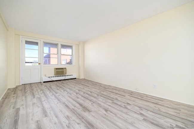 Photo - 444 Bedford St Unit 9C