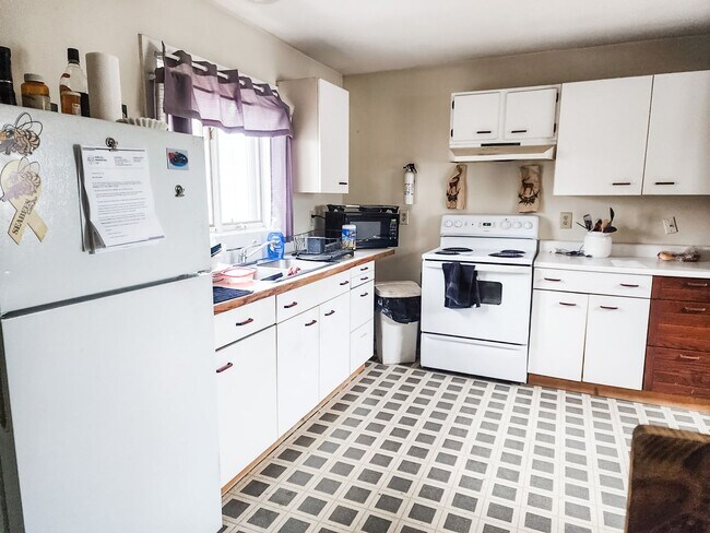 Photo - 29 Railroad St Unit 2