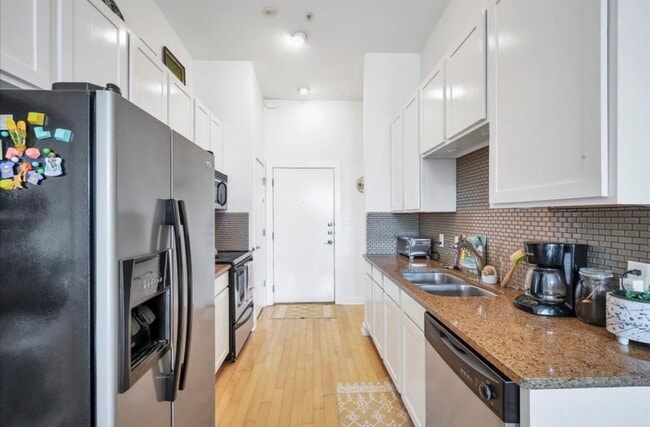 Photo - 2931 E 12th St Unit 2931 E 12th Street #306, Austin, Texas 78702