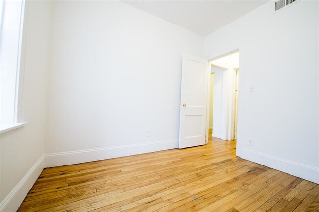 Photo - 8001-03 S Carpenter