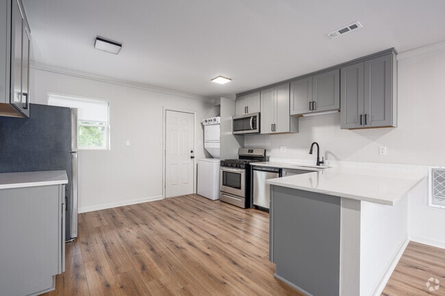 2BR, 1BA - 1,100SF - Kitchen