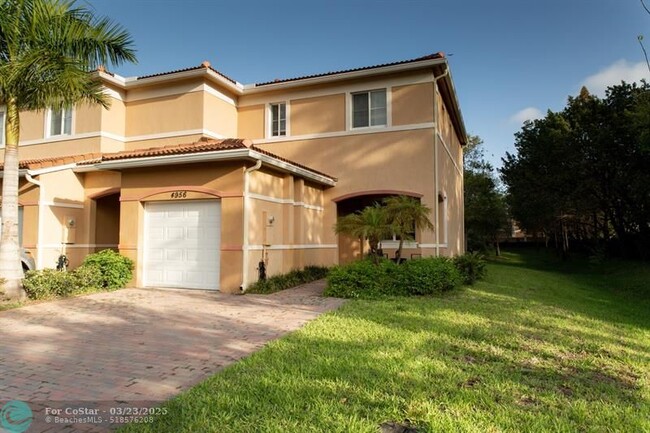 Photo - 4956 SW 30th Terrace Townhome