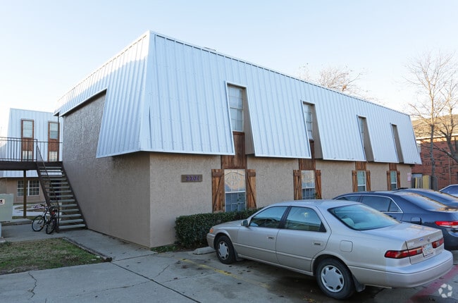 El Polo Club - The Polo Club