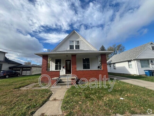 Building Photo - 852 Wright Ave Rental