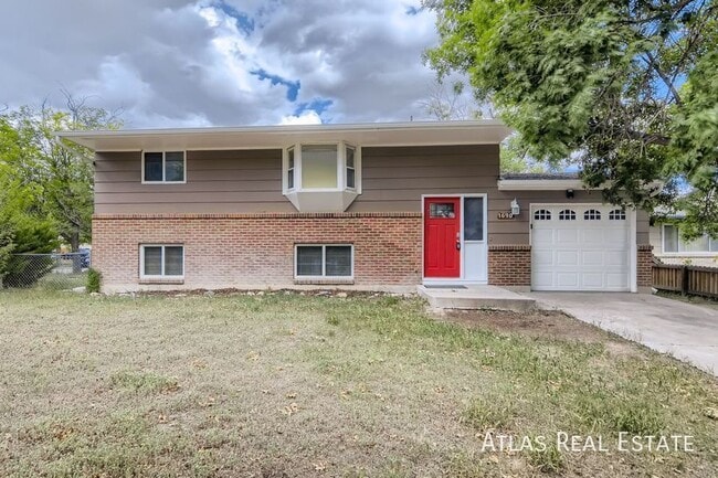 Building Photo - 1690 Monterey Way