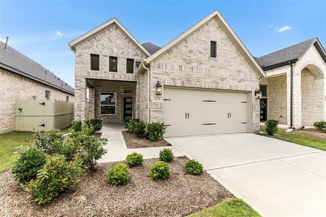 Building Photo - 17730 Tree of Heaven Rental