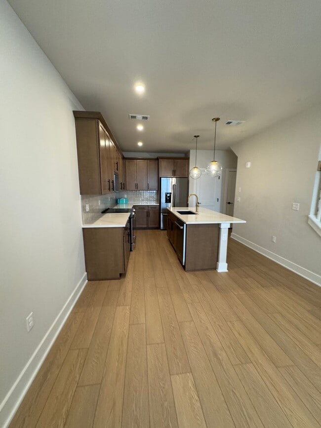 Photo - Stylish West Nashville 3 bed 2.5 bath - Pet Friendly