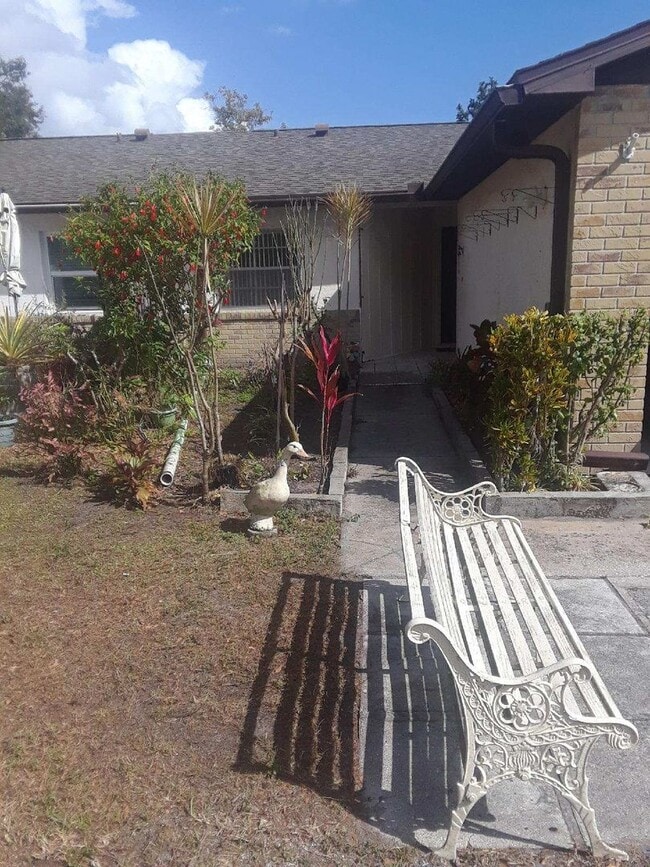 Building Photo - 1303 Candlewyck Dr Unit Candlewyck Dr.