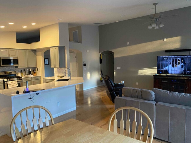 1500 Hannah Ct