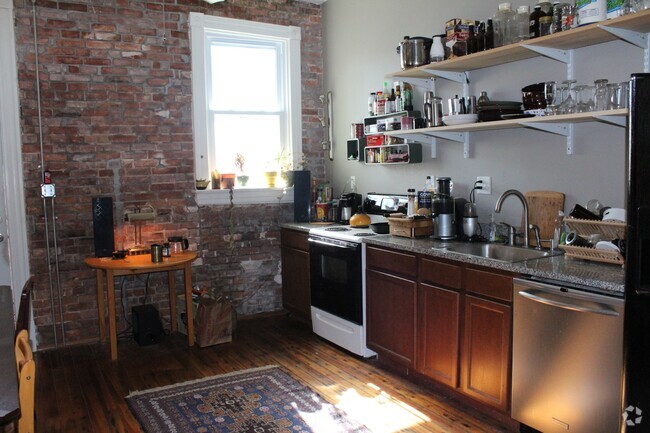 Building Photo - 2908 Cherokee St Rental