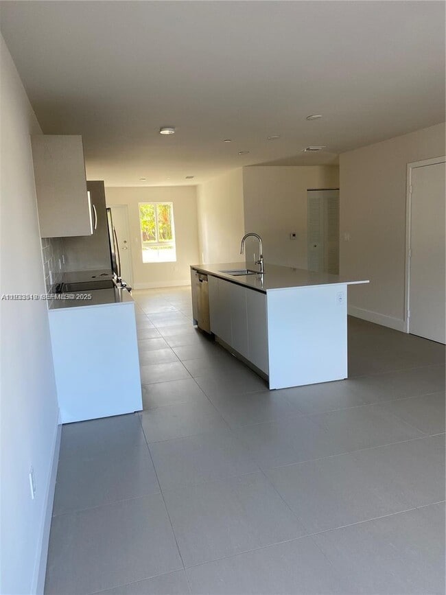 Photo - 2535 NE 193rd St Unit 3108