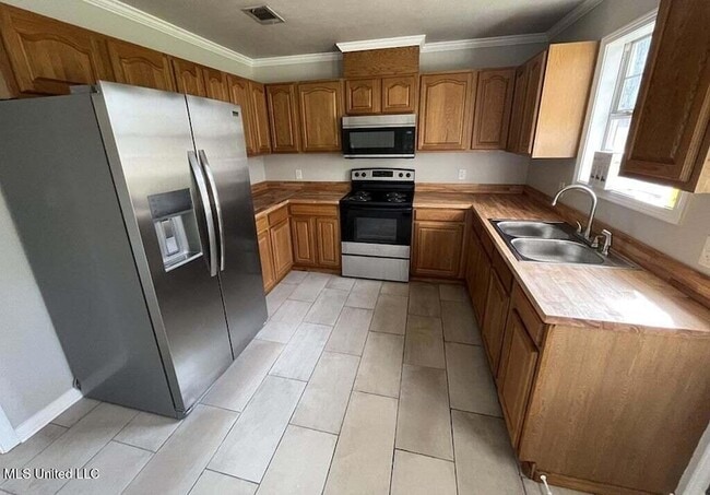 Photo - 214 Carter St