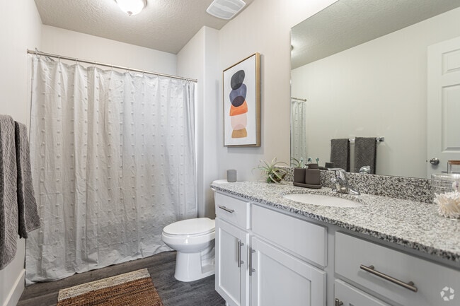3BR, 2BA - 1,329SF