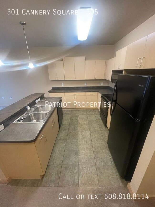 Building Photo - 301 Cannery Square Unit 305