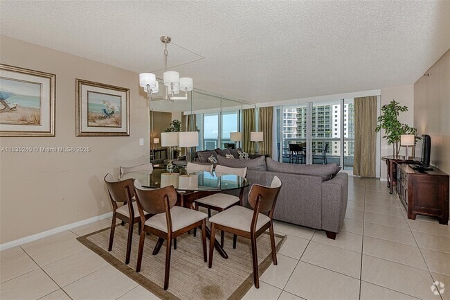 Building Photo - 1717 N Bayshore Dr Unit A-3248 Rental