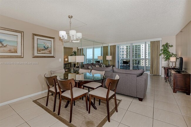 Building Photo - 1717 N Bayshore Dr Unit A-3248 Rental