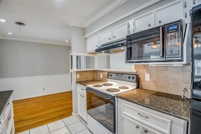 Photo - 2322 Ansbury Dr