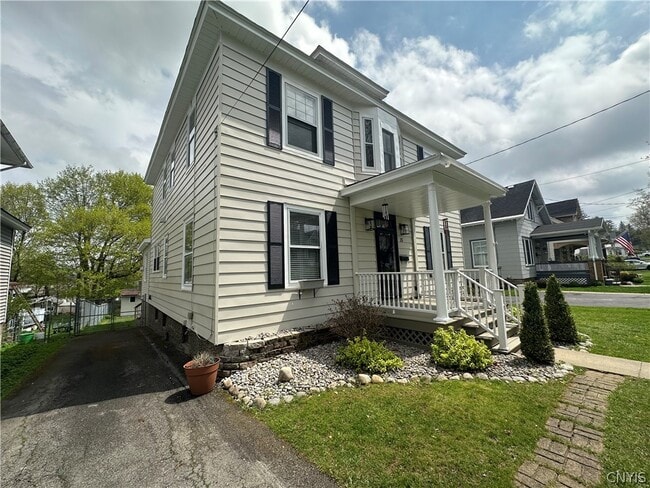 Photo - 15 Hillside Ave