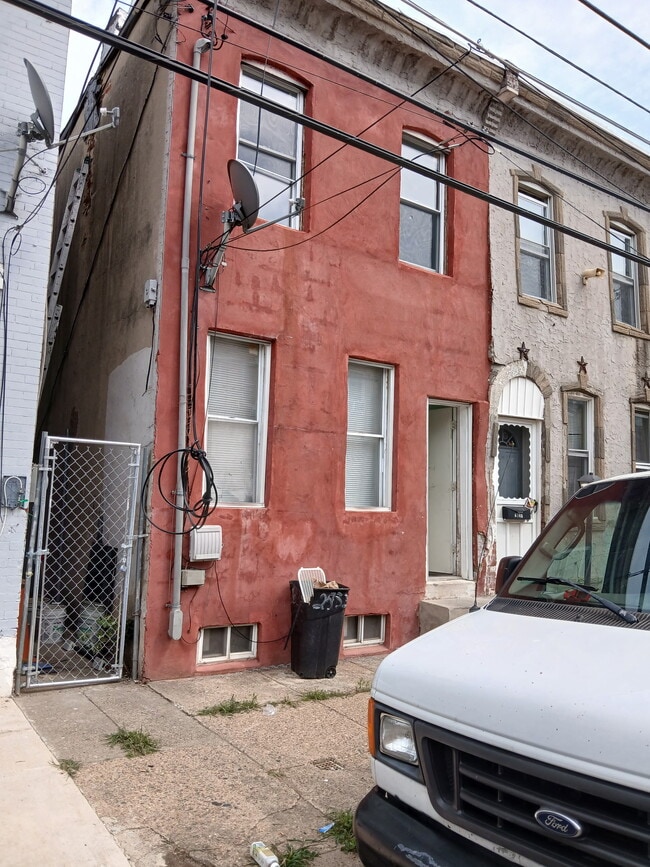 Photo - 2533 N Water St