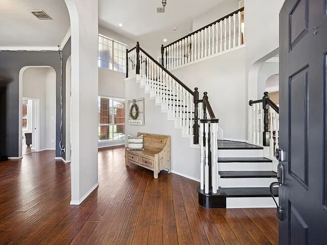 Photo - 2716 Royal Troon Dr