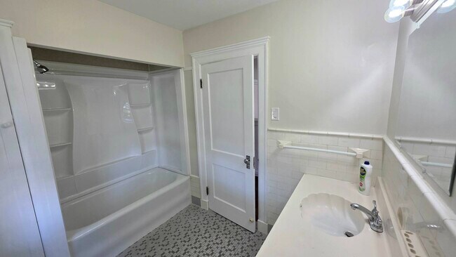 231 Mendon Ave