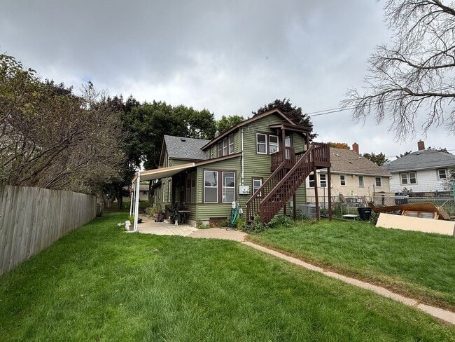 Photo - 1024 Livingston Ave Unit 2