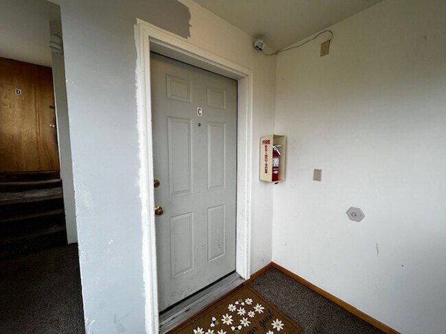 Photo - 4 bedroom 2 bath unit close to WWU and downtown Unidad C