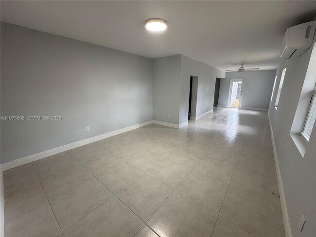 Photo - 3600 SW 32 Ave