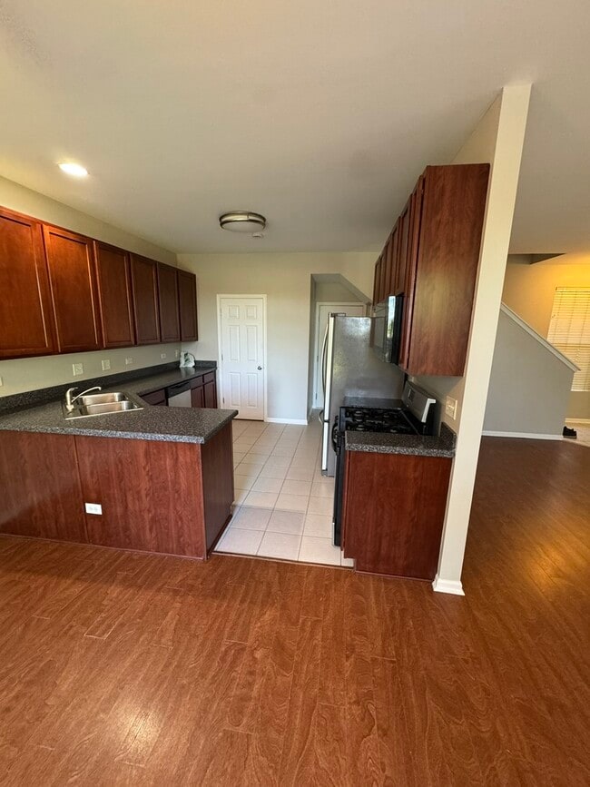 Photo - 1401 Millbrook Dr