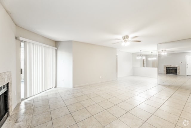 Building Photo - 9797 Leawood Blvd Unit 705 Rental