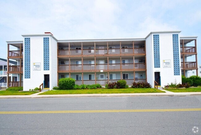 Building Photo - 424 Lark Ln Unit 201E Rental