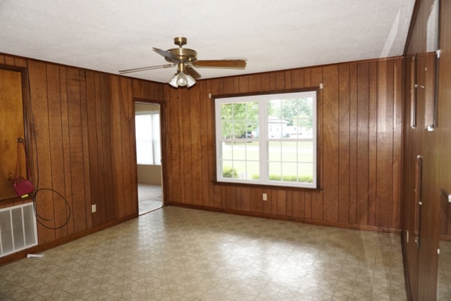 Photo - 2802 Auburn St