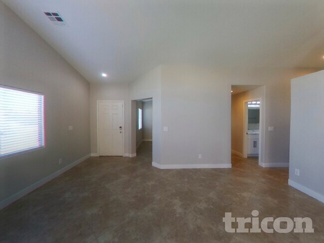 Photo - 508 Country Hill Dr